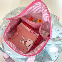 Carica l'immagine nel visualizzatore di Gallery, Borsa Imbottita Stampa Nuvolette