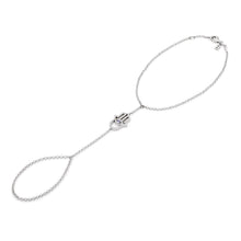 Carica l'immagine nel visualizzatore di Gallery, Bracciale Baciamano Hamsa in oro bianco, brillanti e zaffiro