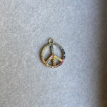 Carica l'immagine nel visualizzatore di Gallery, Ciondolo Pace Oro Giallo e Zaffiri Arcobaleno