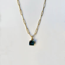 Carica l'immagine nel visualizzatore di Gallery, Collana Paper Clip con ciondolo Pietra Naturale