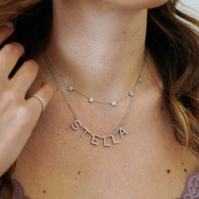 Carica l'immagine nel visualizzatore di Gallery, Catena Rolò Personalizzabile con Lettere in Oro e Diamanti