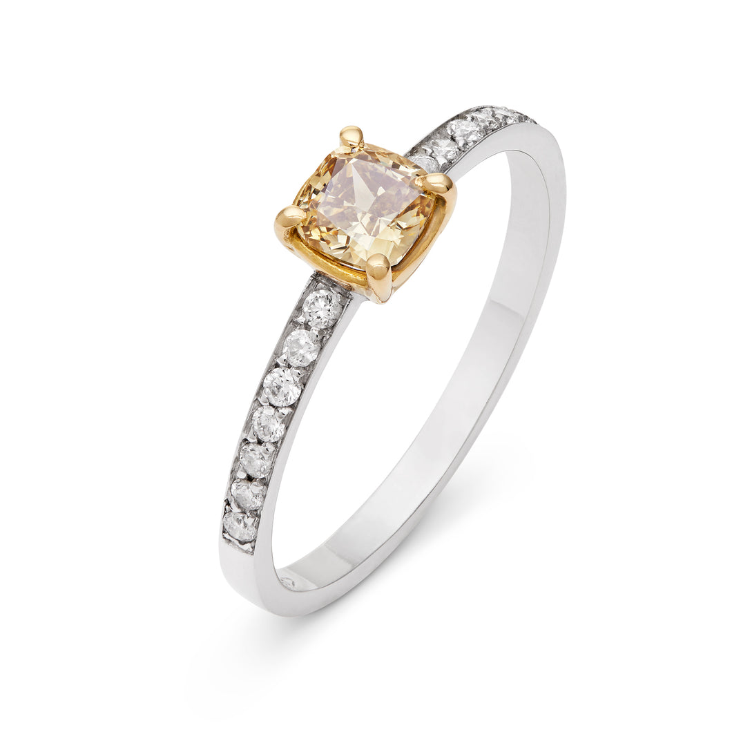 Anello Solitario Diamante Fancy