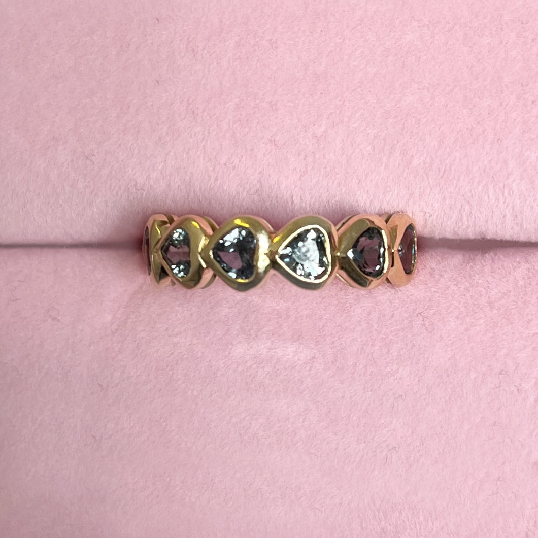Anello in Oro Giallo con Zaffiri a forma di cuore