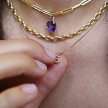 Carica l&#39;immagine nel visualizzatore di Gallery, Collana in Oro Giallo con Lettera di Brillanti
