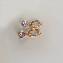 Carica l&#39;immagine nel visualizzatore di Gallery, Orecchini in Oro Rosa con Zaffiri Viola
